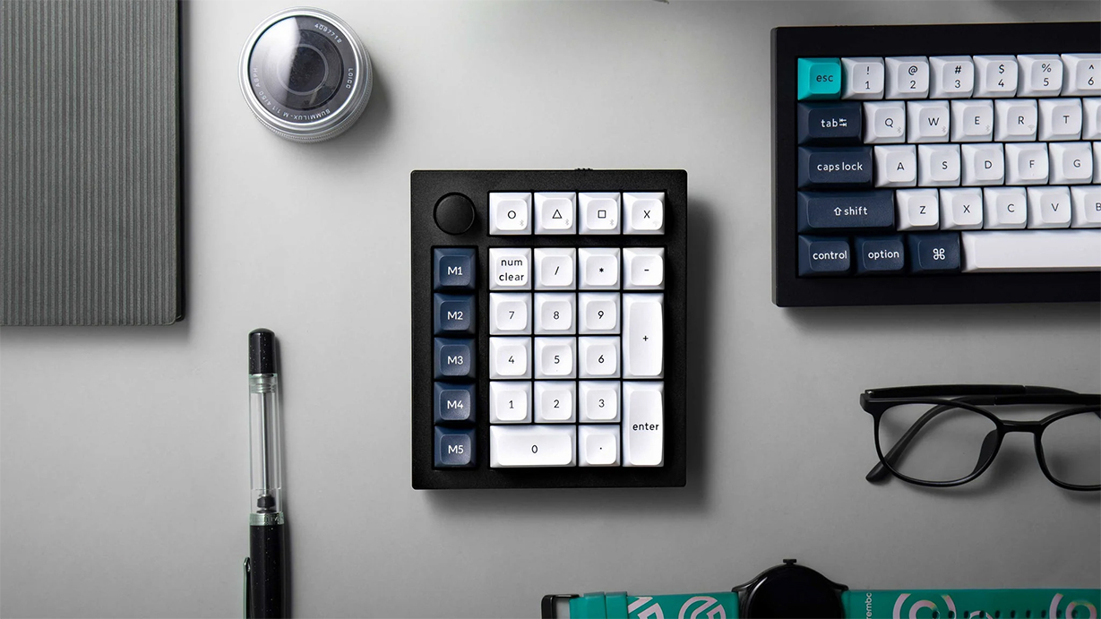 Keychron Q0 Max Hot Swap RGB Wireless Number Pad White Gateron Jupiter Brown KBKCQ0MP3 Mwave