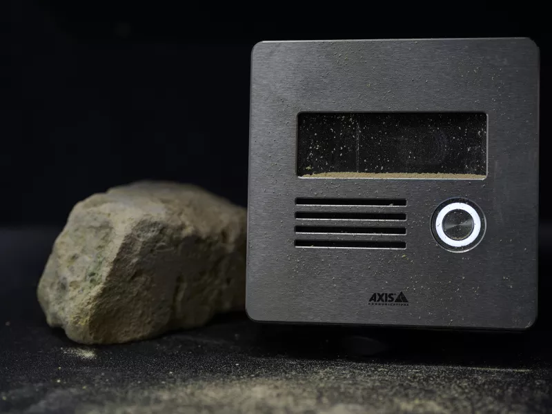 AXIS I8016-LVE Network Video Intercom