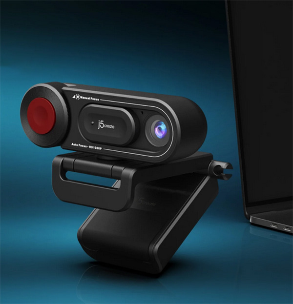 j5create JVU250 USB HD Webcam with Auto & Manual Focus Switch - Desktop Overview 1