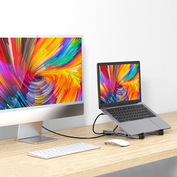 mbeat Stage P5 Portable Laptop Stand with USB-C Docking Station - MB ...