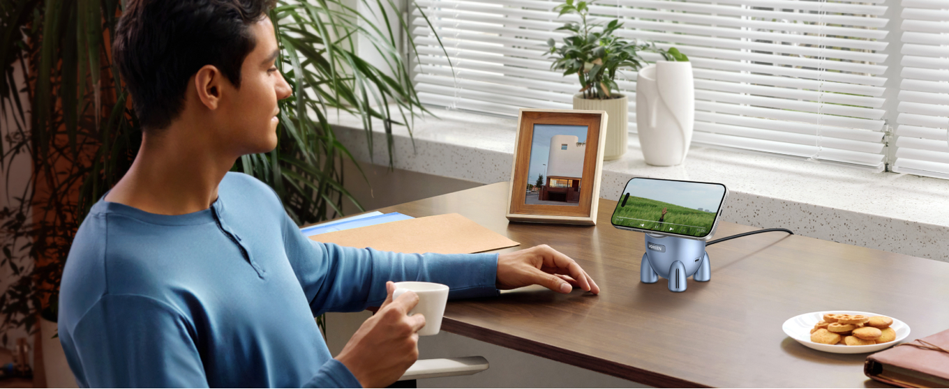 UGREEN Uno 25W Qi2 2-in-1 Rocket Shape Magnetic Wireless Charger